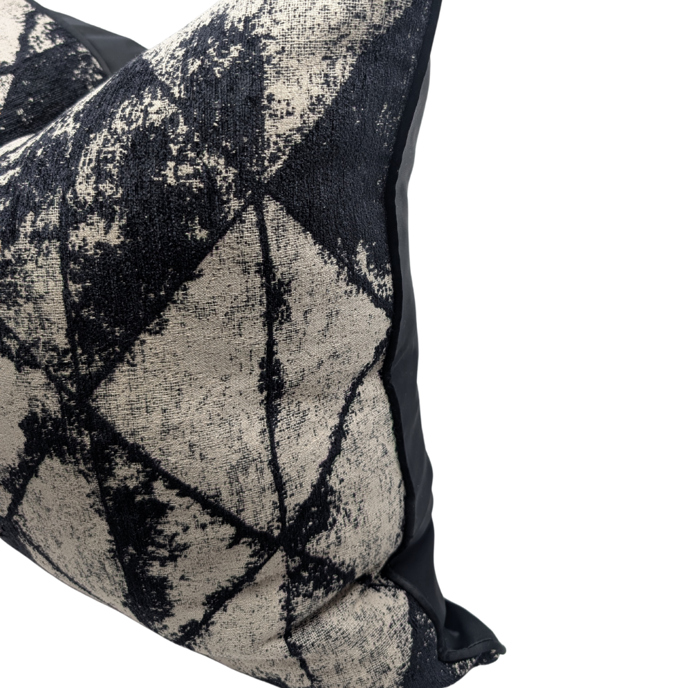 The Shady Abstract Designer Cover in Beige and Black